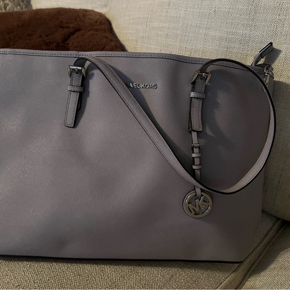 Michael Kors Lavender Tote Bag/Rare Find - Picture 2 of 10